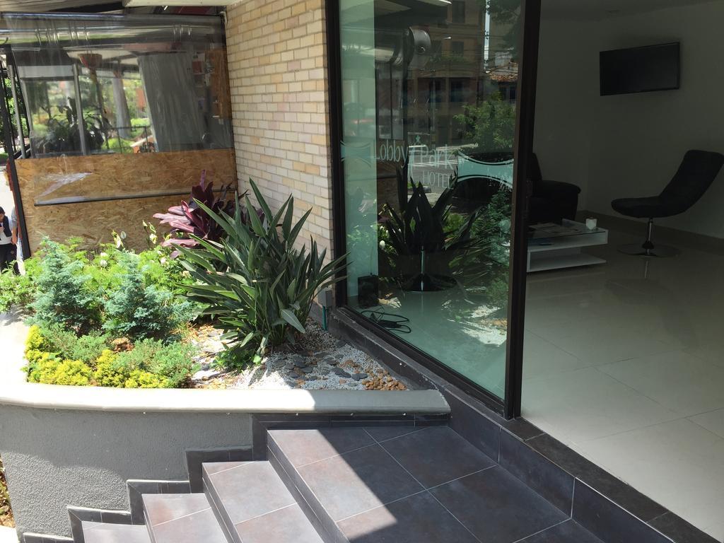 Lobby Park Hotel Меделин Екстериор снимка